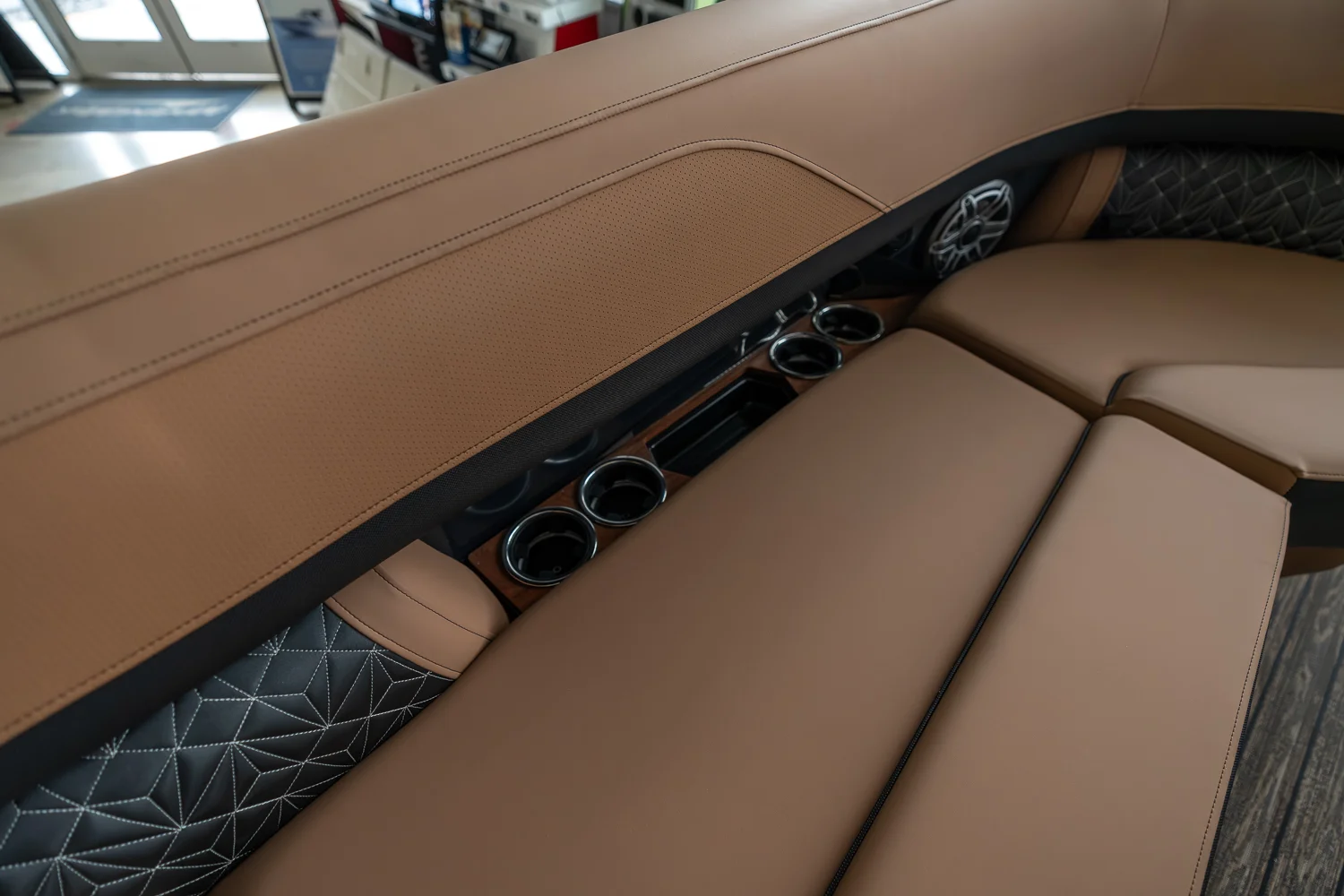 2025 Harris Grand Mariner 250 Image Thumbnail #16