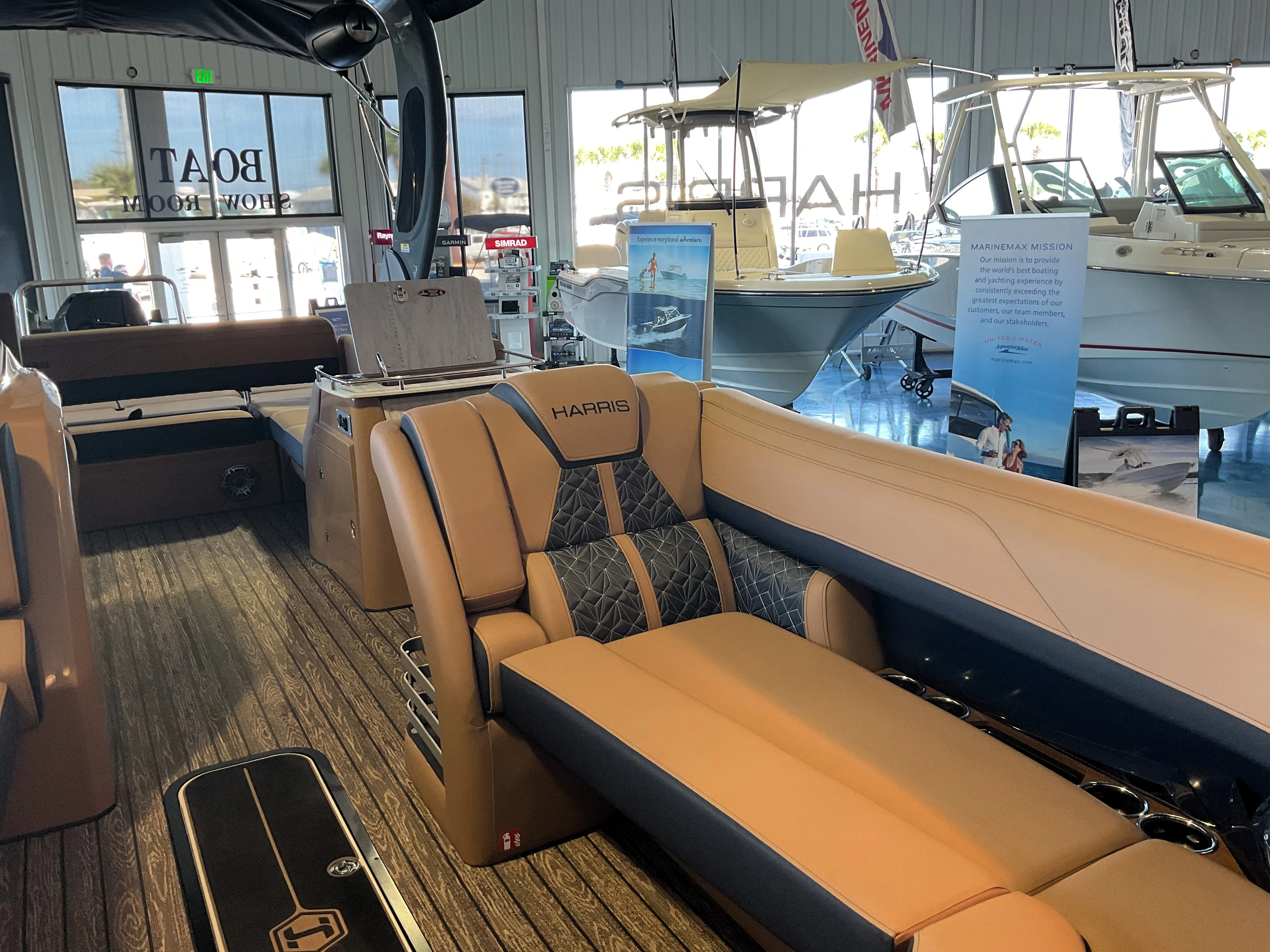 2025 Harris Grand Mariner 250 Image Thumbnail #25