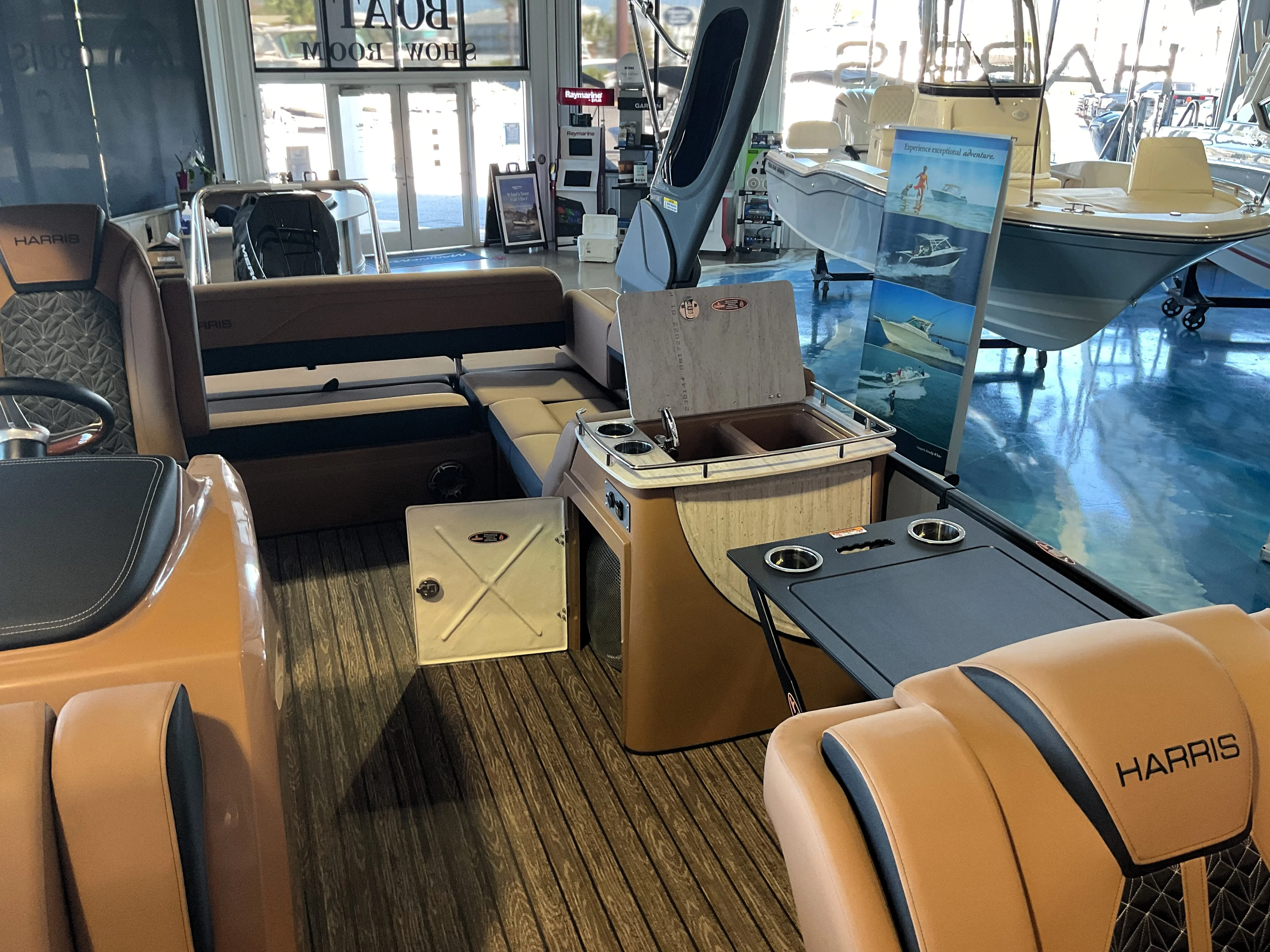 2025 Harris Grand Mariner 250 Image Thumbnail #17