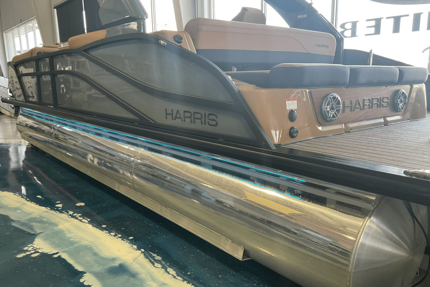 2025 Harris Grand Mariner 250 Image Thumbnail #13