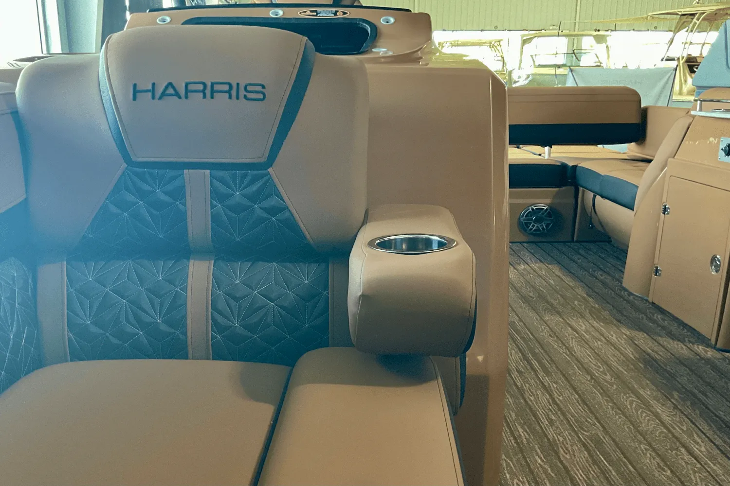 2025 Harris Grand Mariner 250 Image Thumbnail #17