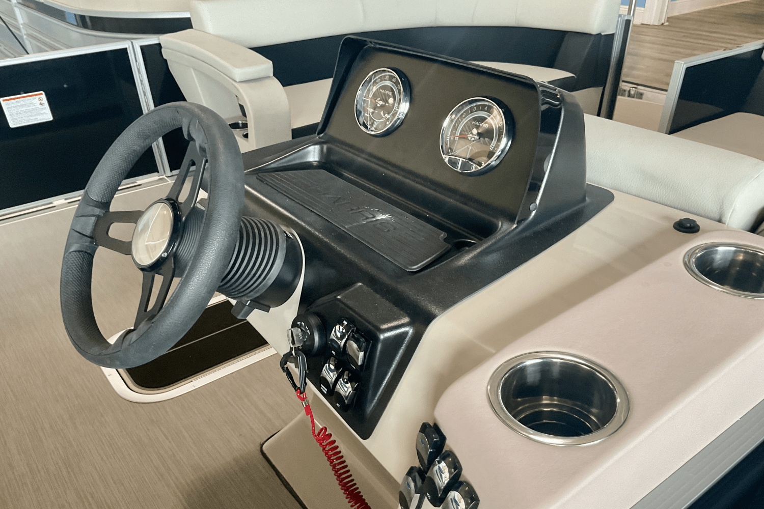 2025 Harris Breeze 230 Image Thumbnail #4