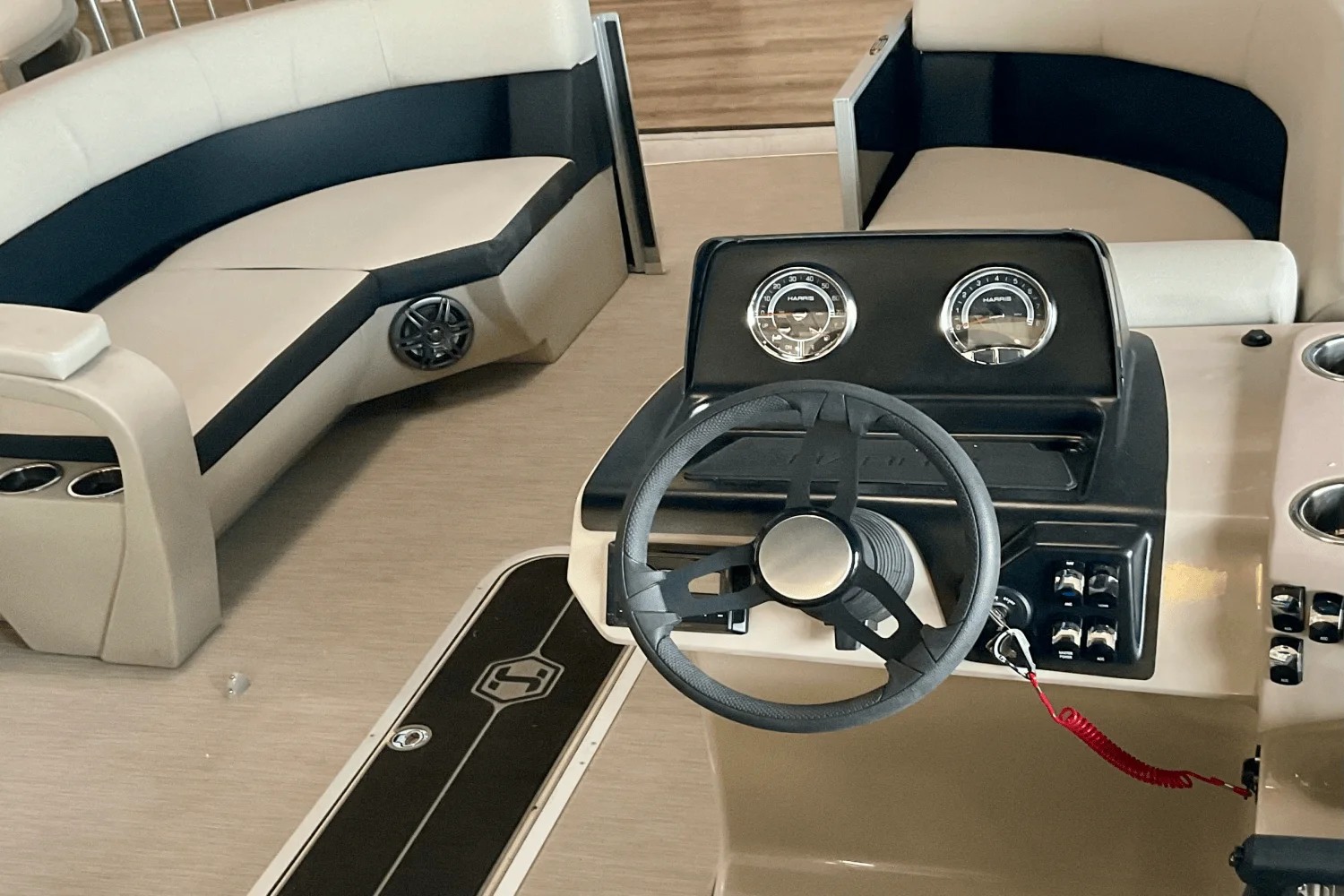 2025 Harris Breeze 230 Image Thumbnail #8