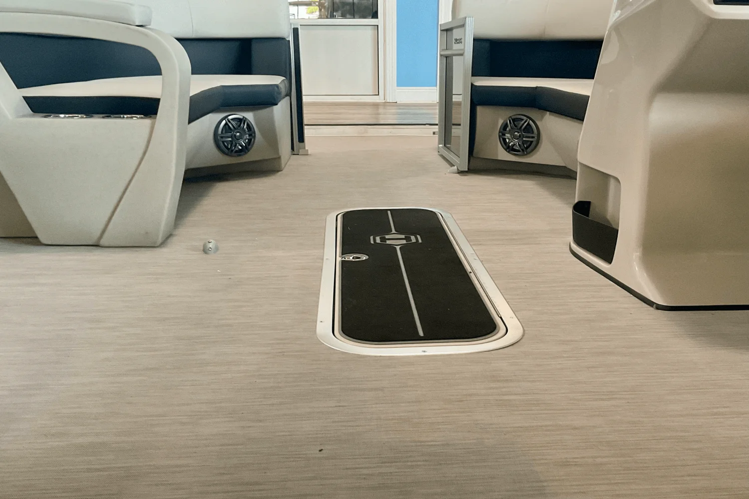 2025 Harris Breeze 230 Image Thumbnail #17