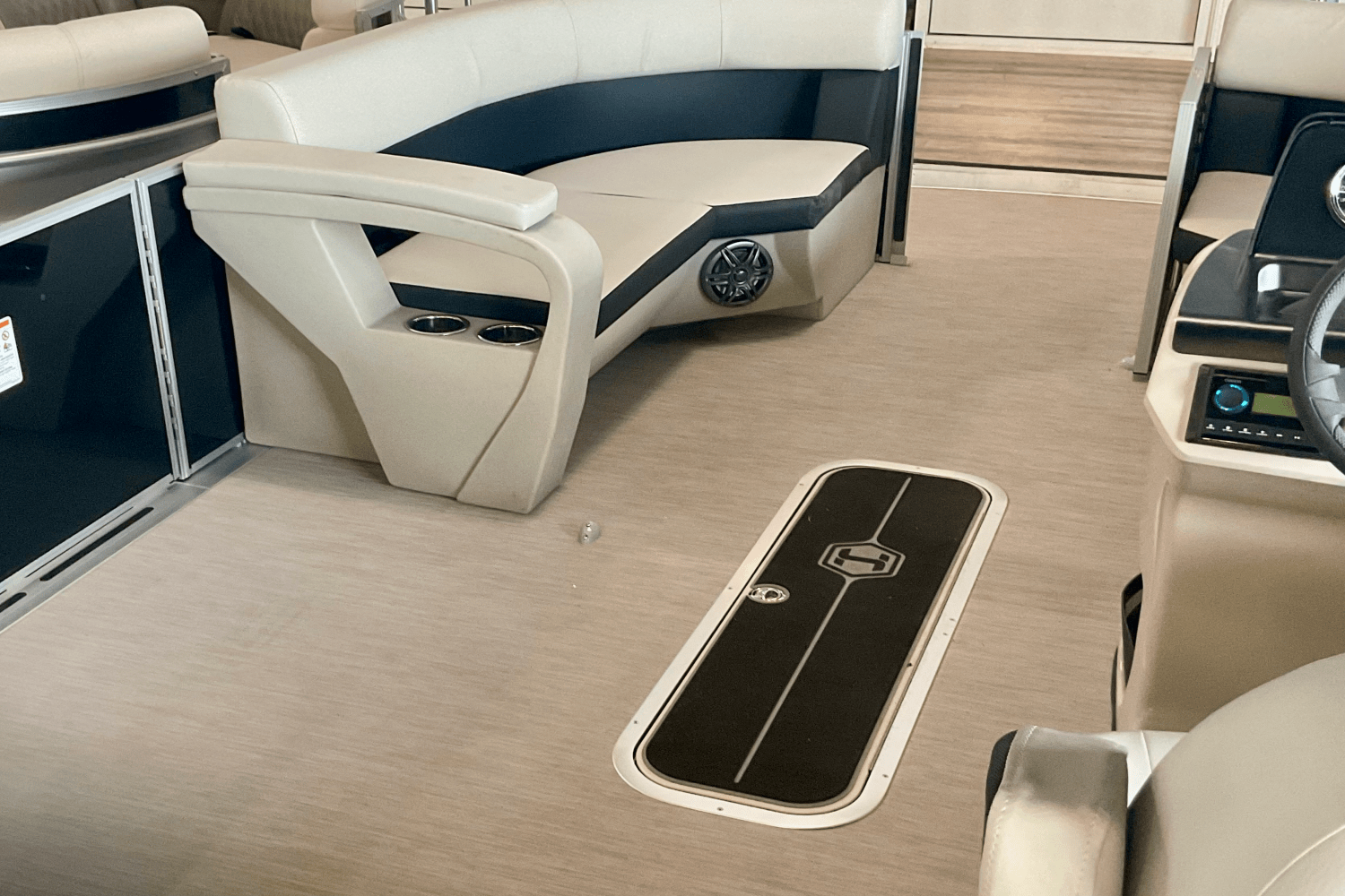 2025 Harris Breeze 230 Image Thumbnail #11