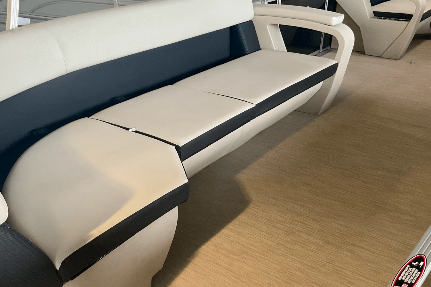 2025 Harris Breeze 230 Image Thumbnail #6