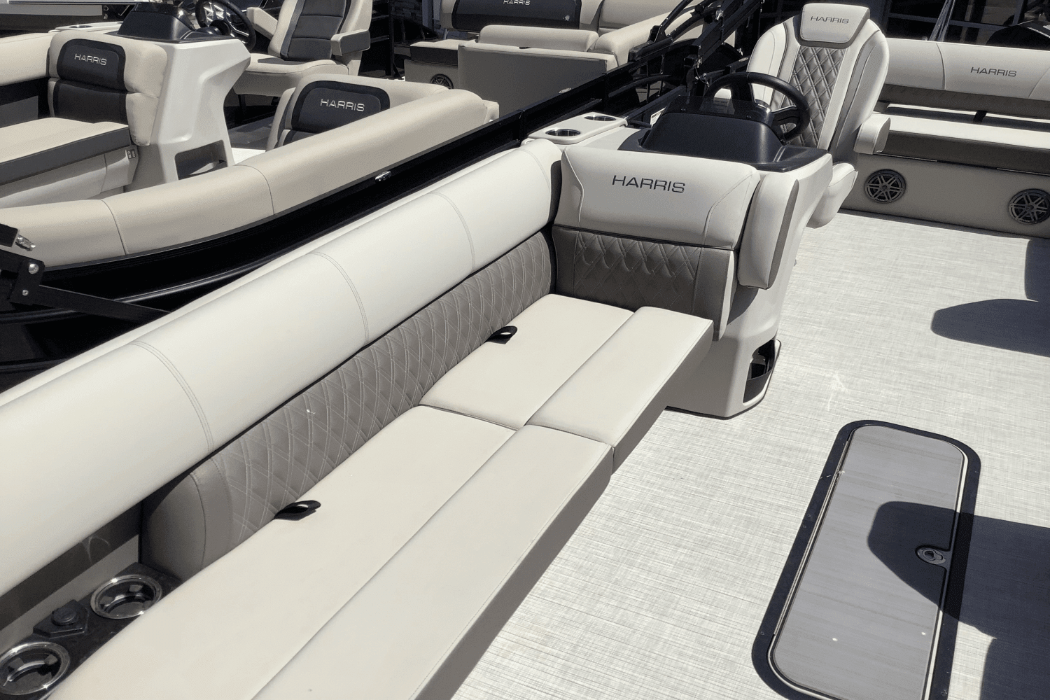 2025 Harris Sunliner 250 Image Thumbnail #9