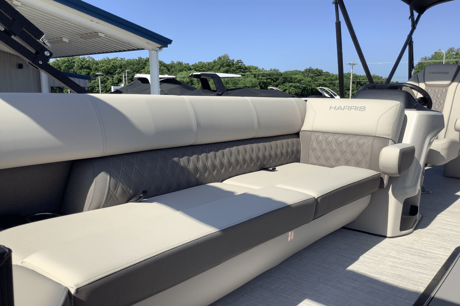 2025 Harris Sunliner 250 Image Thumbnail #24