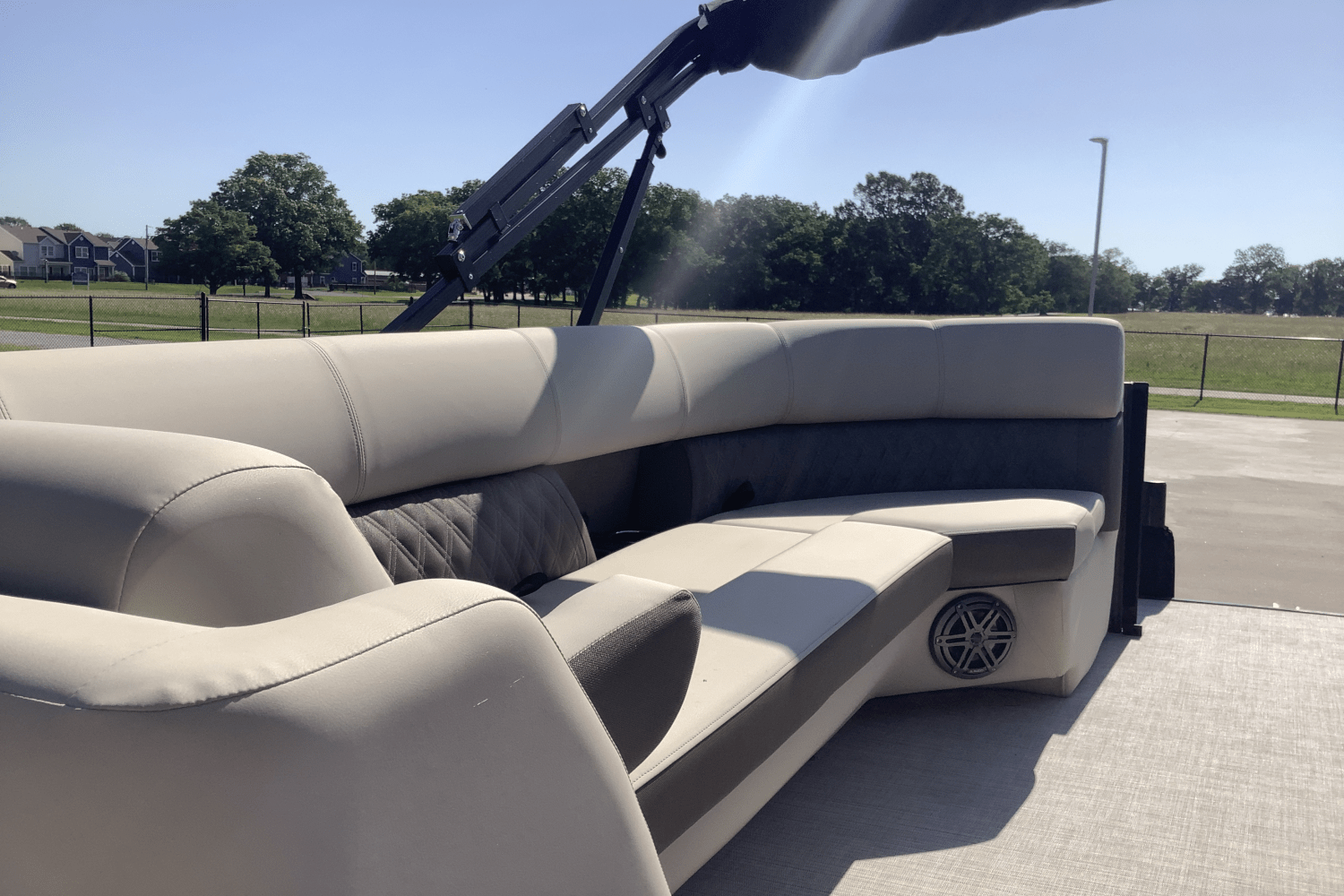 2025 Harris Sunliner 250 Image Thumbnail #18