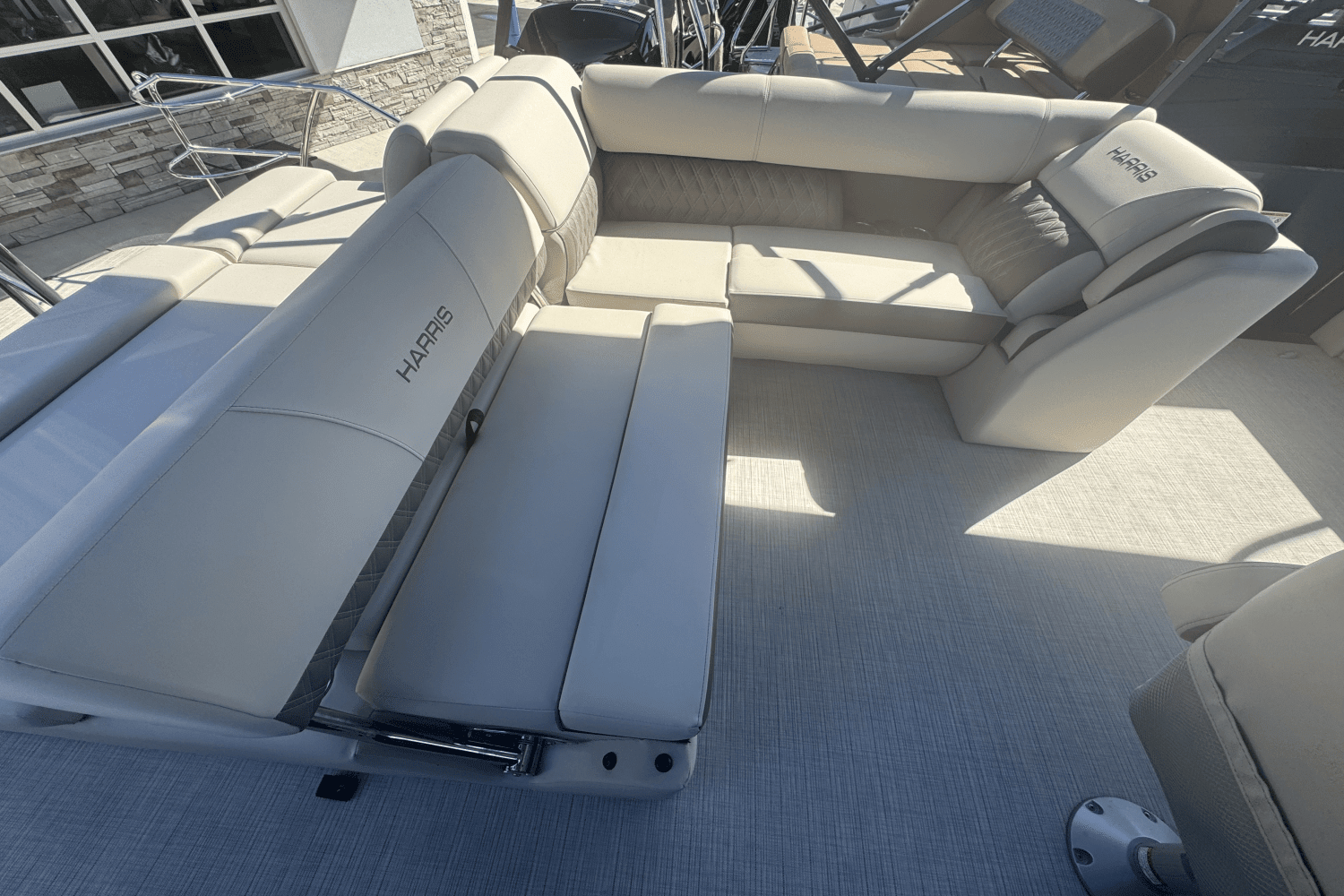 2025 Harris Sunliner 250 Image Thumbnail #6
