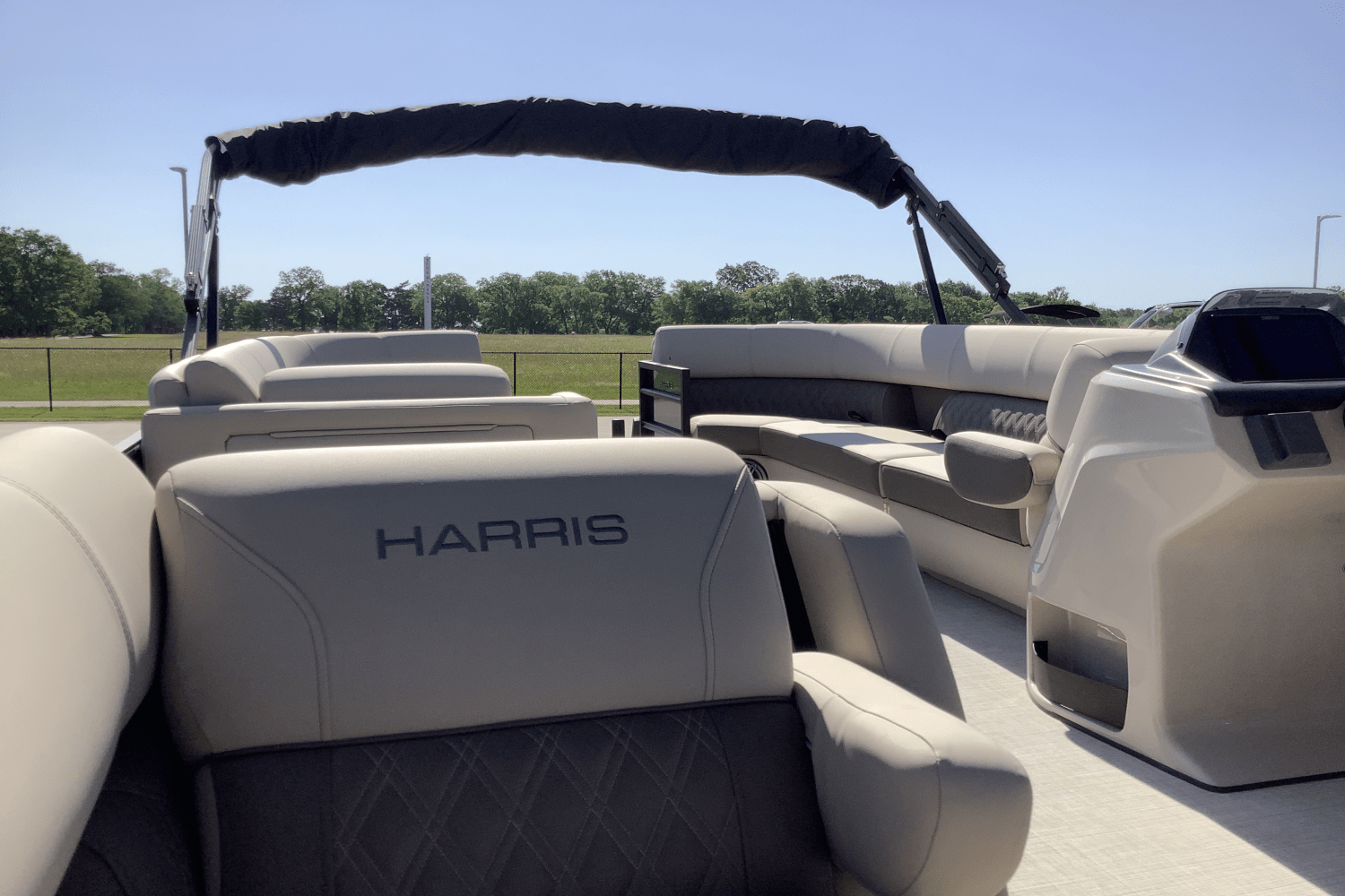 2025 Harris Sunliner 250 Image Thumbnail #15