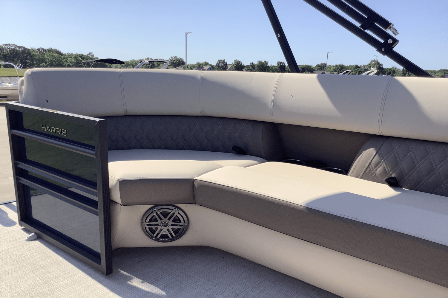 2025 Harris Sunliner 250 Image Thumbnail #23