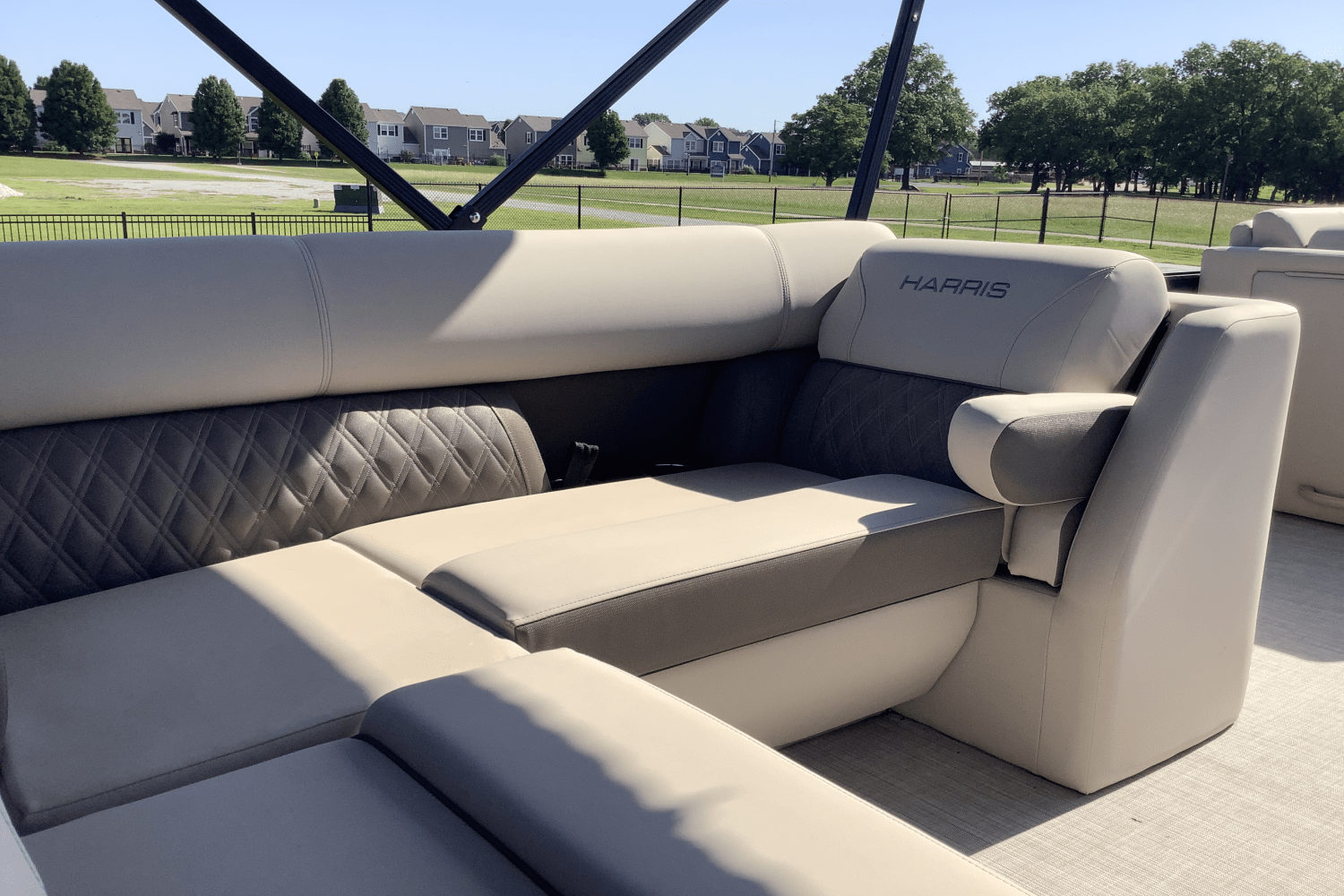 2025 Harris Sunliner 250 Image Thumbnail #14