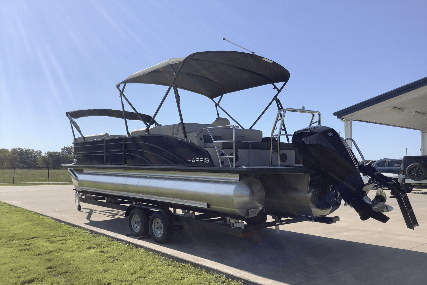 2025 Harris Sunliner 250 Image Thumbnail #5