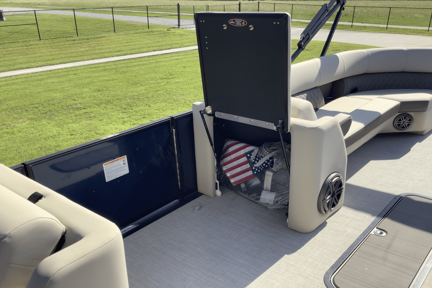 2025 Harris Sunliner 250 Image Thumbnail #17