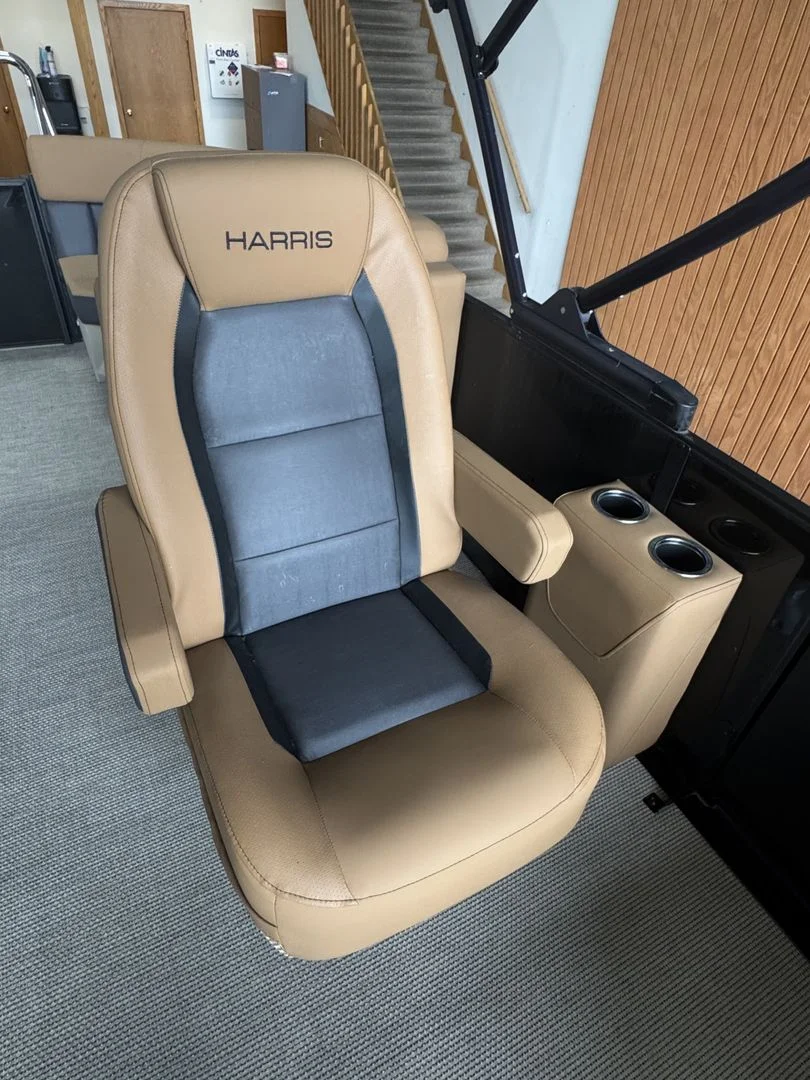 2025 Harris 230 Cruiser Image Thumbnail #17