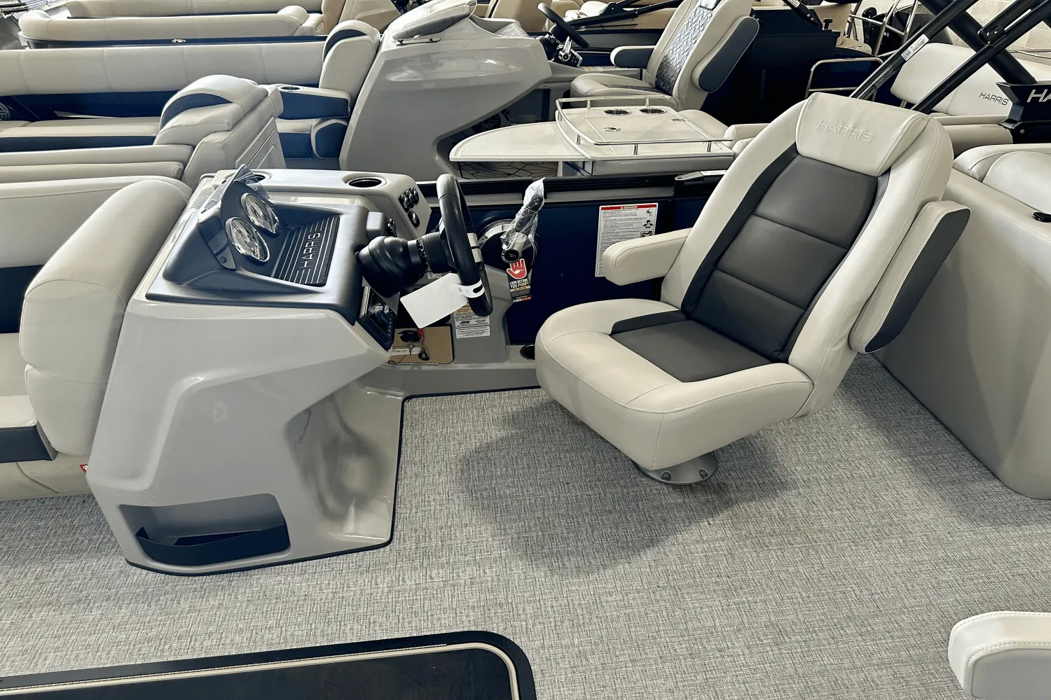 2025 Harris 230 Cruiser Image Thumbnail #12