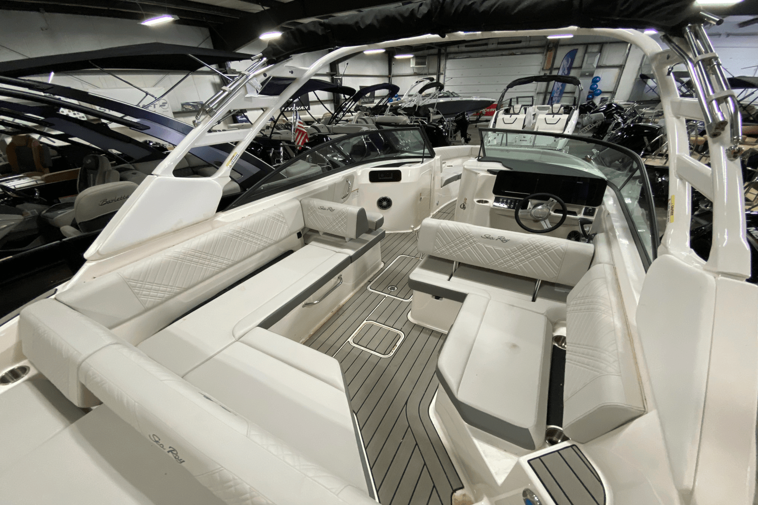 2025 Sea Ray 250 SDX Image Thumbnail #6