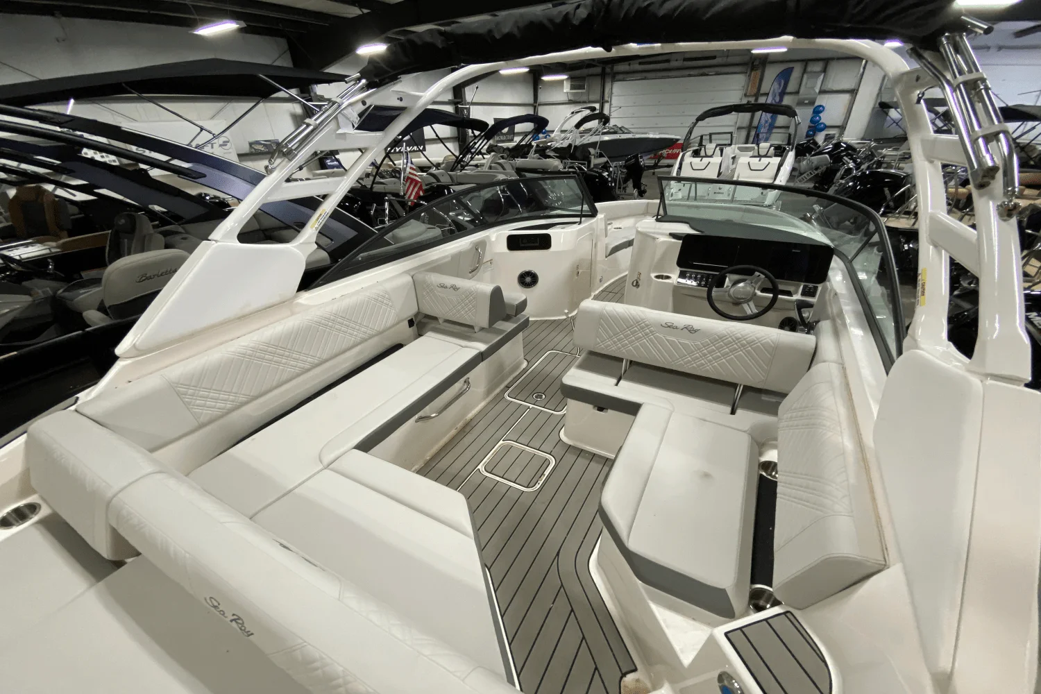 2025 Sea Ray 250 SDX Image Thumbnail #6