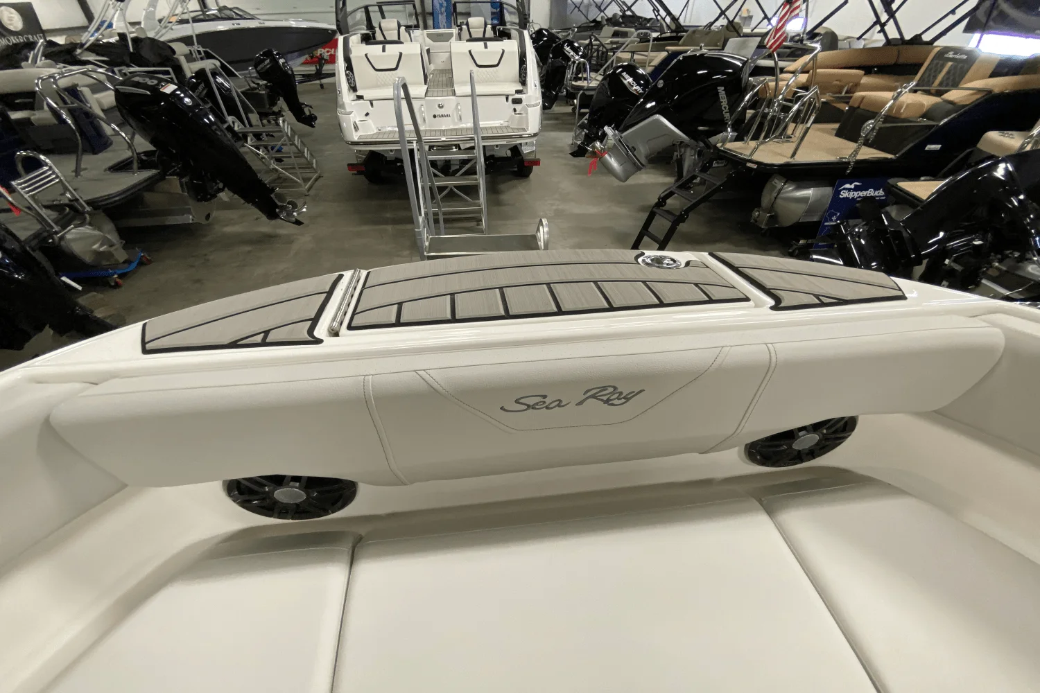 2025 Sea Ray 250 SDX Image Thumbnail #18