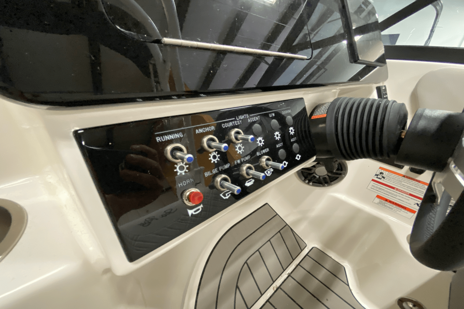 2025 Sea Ray 250 SDX Image Thumbnail #10