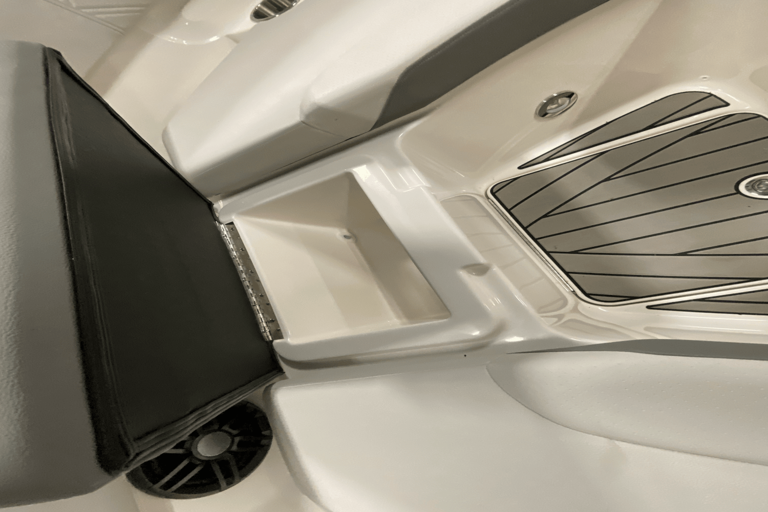 2025 Sea Ray 250 SDX Image Thumbnail #21