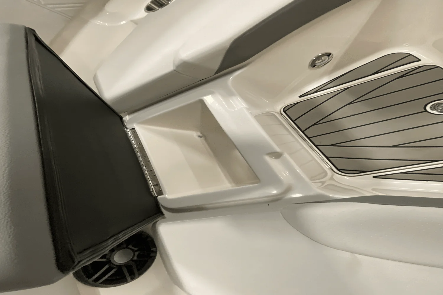 2025 Sea Ray 250 SDX Image Thumbnail #21