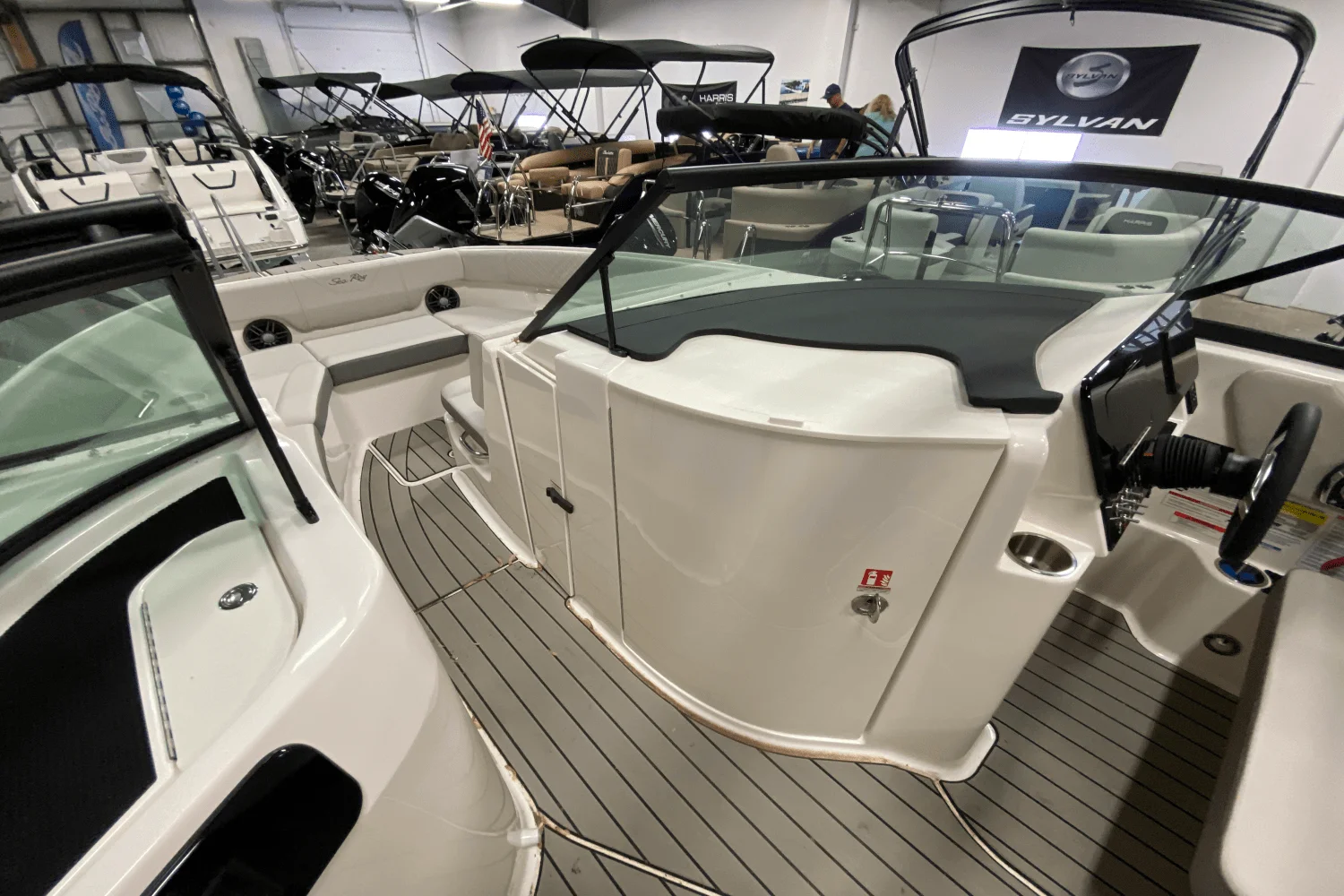 2025 Sea Ray 250 SDX Image Thumbnail #15