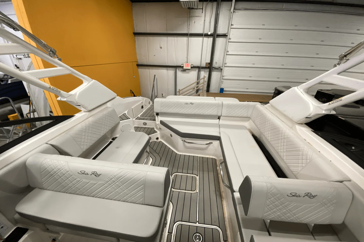 2025 Sea Ray 250 SDX Image Thumbnail #7