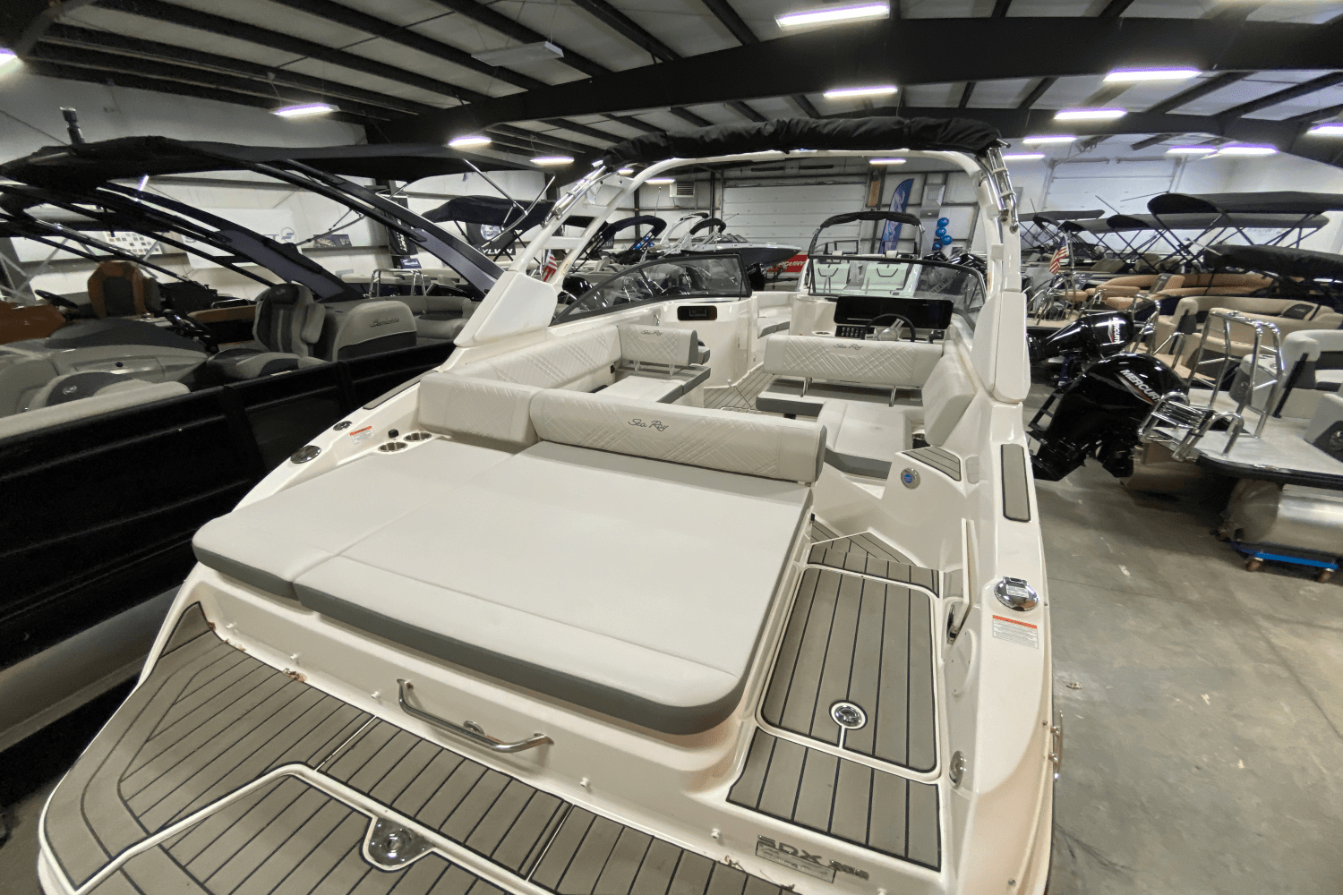 2025 Sea Ray 250 SDX Image Thumbnail #5