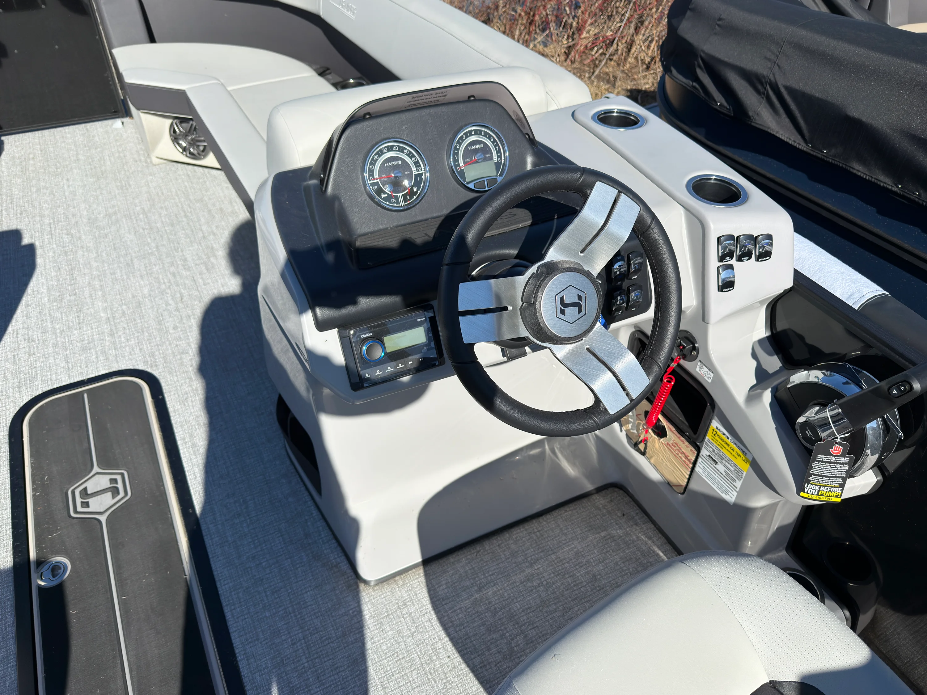 2025 Harris 230 Cruiser Image Thumbnail #6