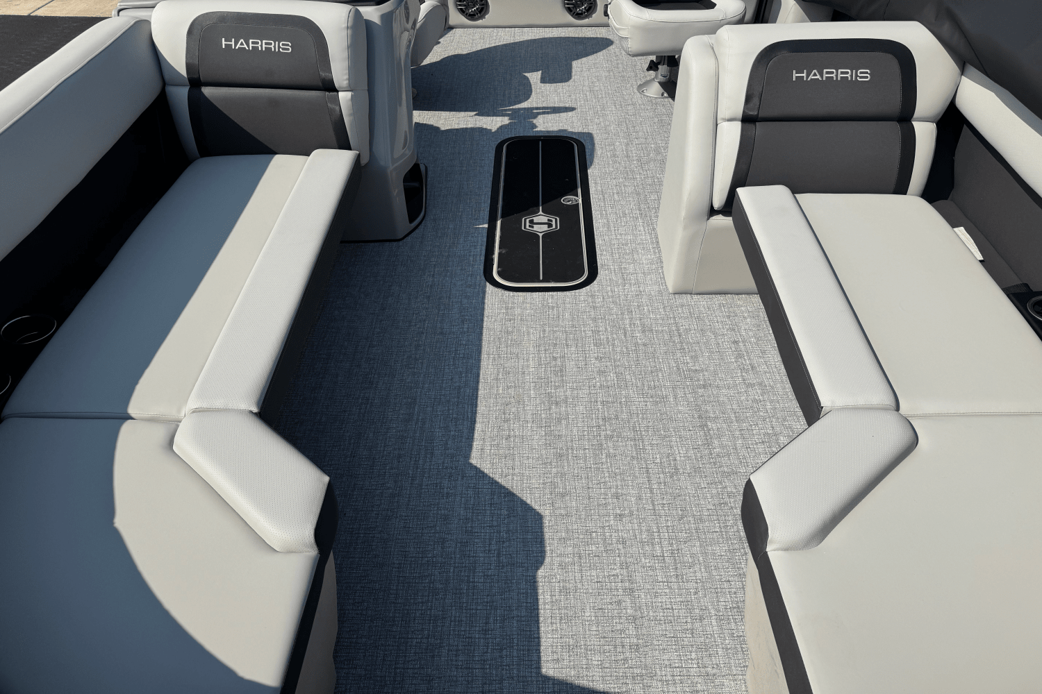 2025 Harris 230 Cruiser Image Thumbnail #4