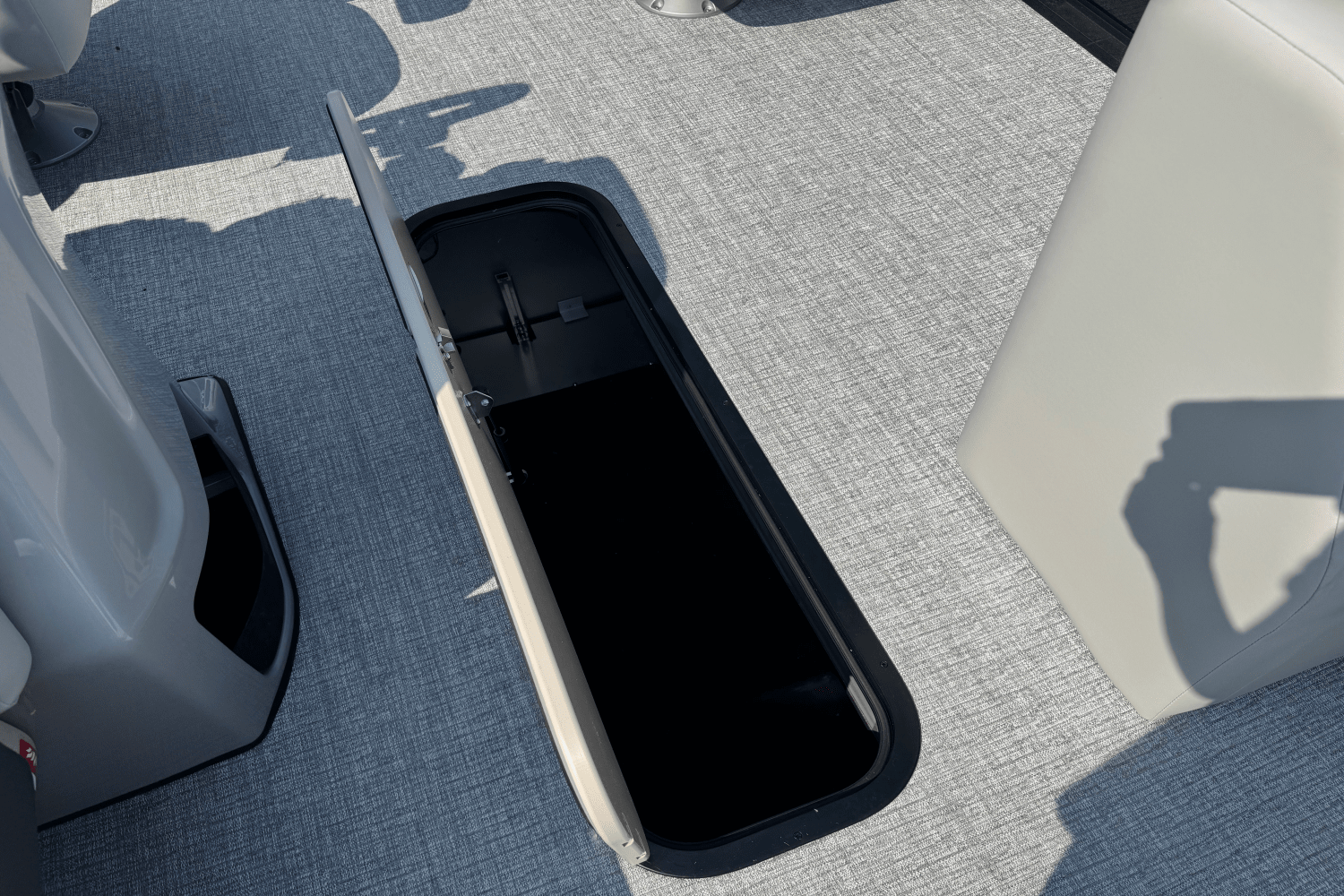 2025 Harris 230 Cruiser Image Thumbnail #9