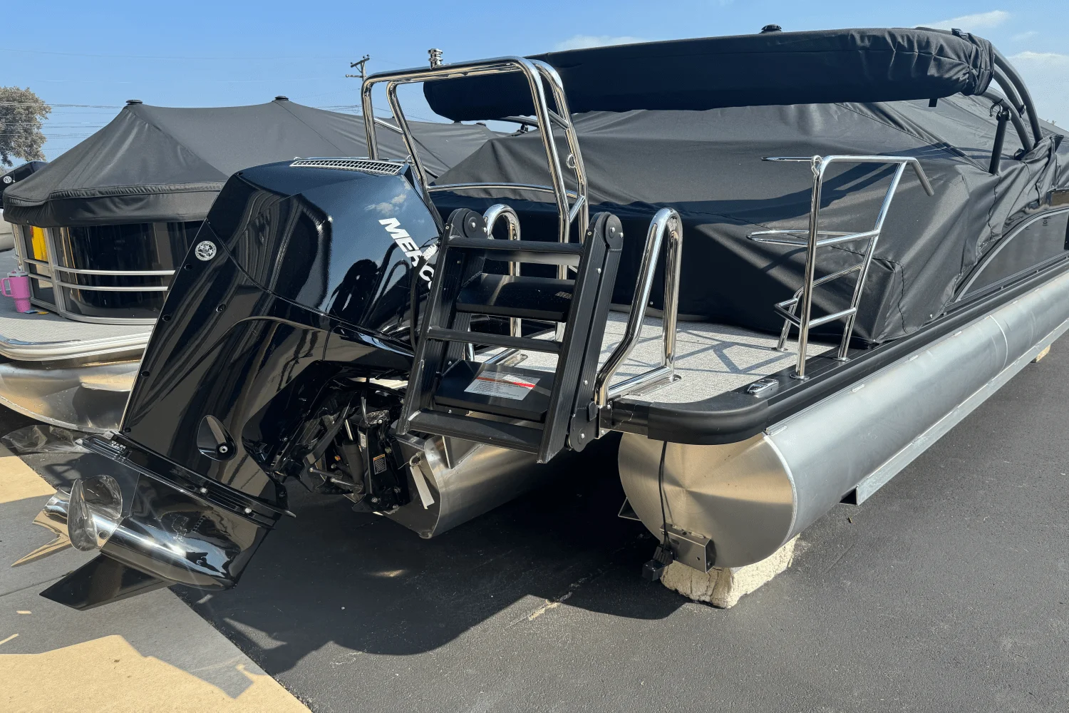 2025 Harris 230 Cruiser Image Thumbnail #2