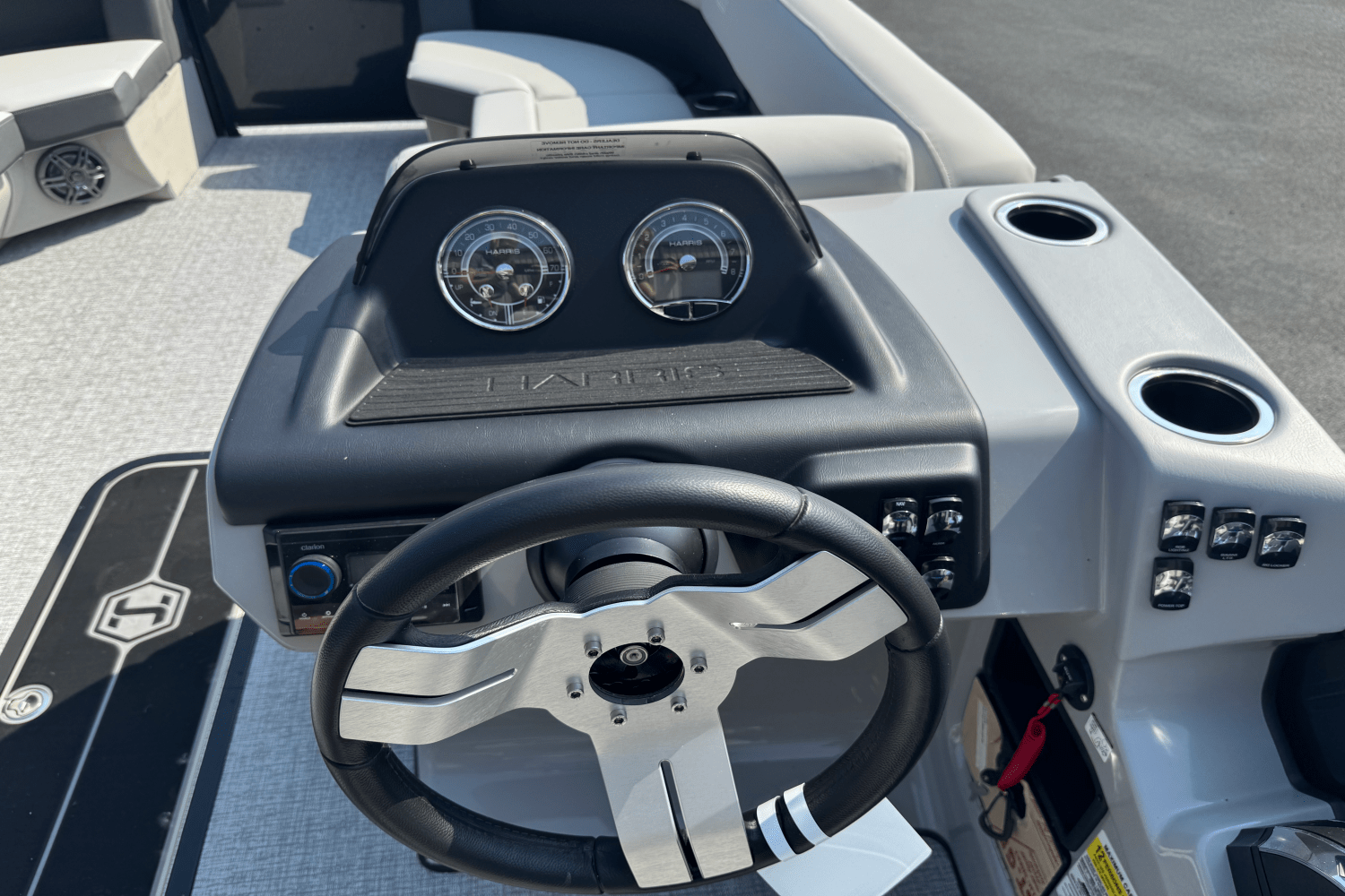 2025 Harris 230 Cruiser Image Thumbnail #12