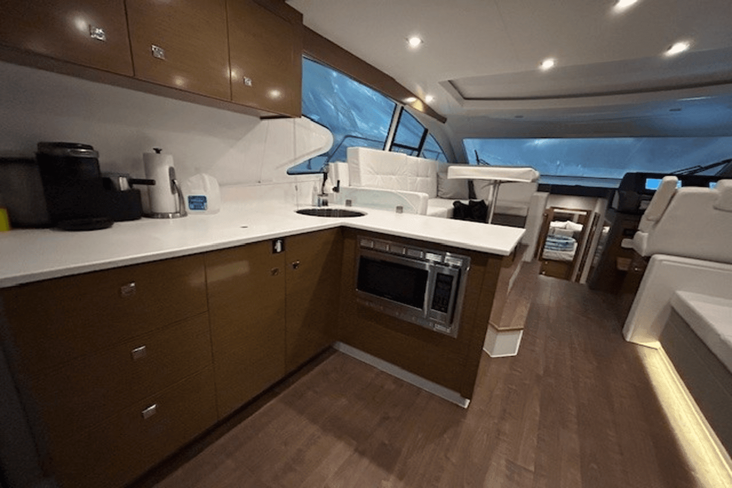 2019 Cruisers Yachts
                                                             46 CANTIUS Image Thumbnail #9