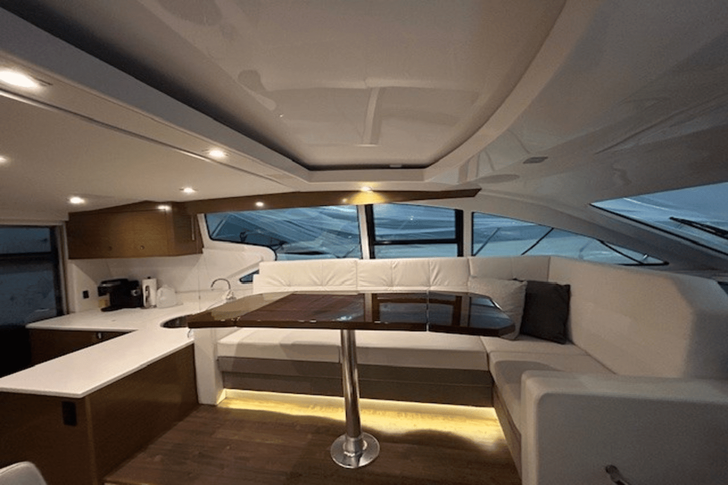 2019 Cruisers Yachts
                                                             46 CANTIUS Image Thumbnail #5