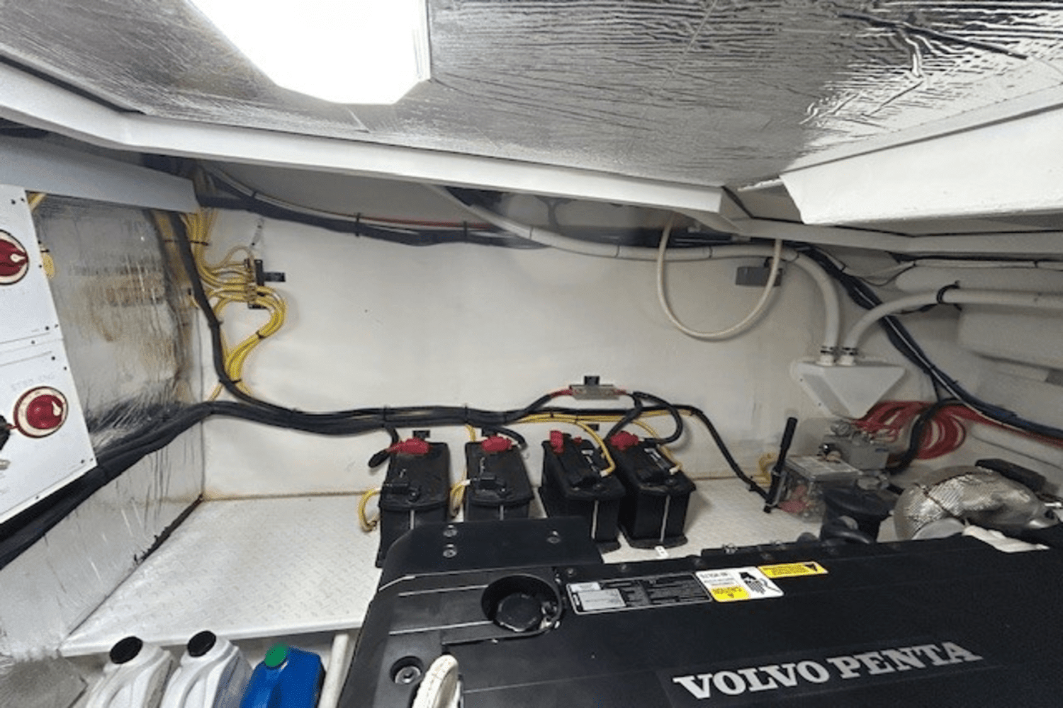 2019 Cruisers Yachts
                                                             46 CANTIUS Image Thumbnail #37