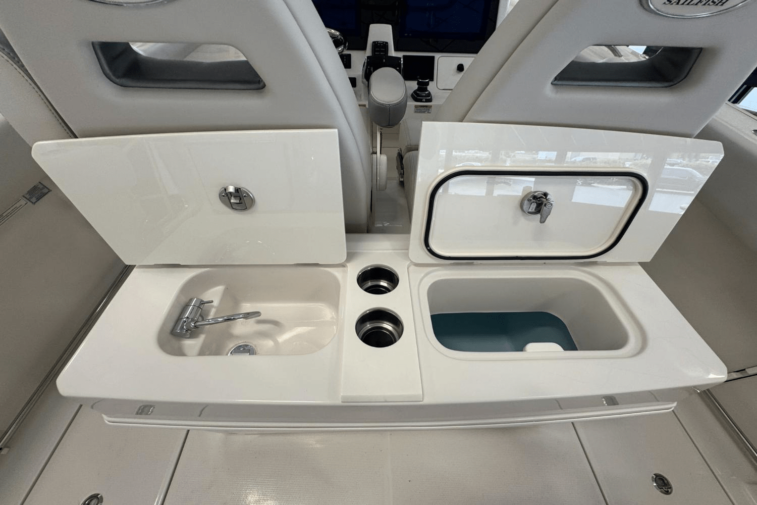 2025 Sailfish 312 CC Image Thumbnail #11