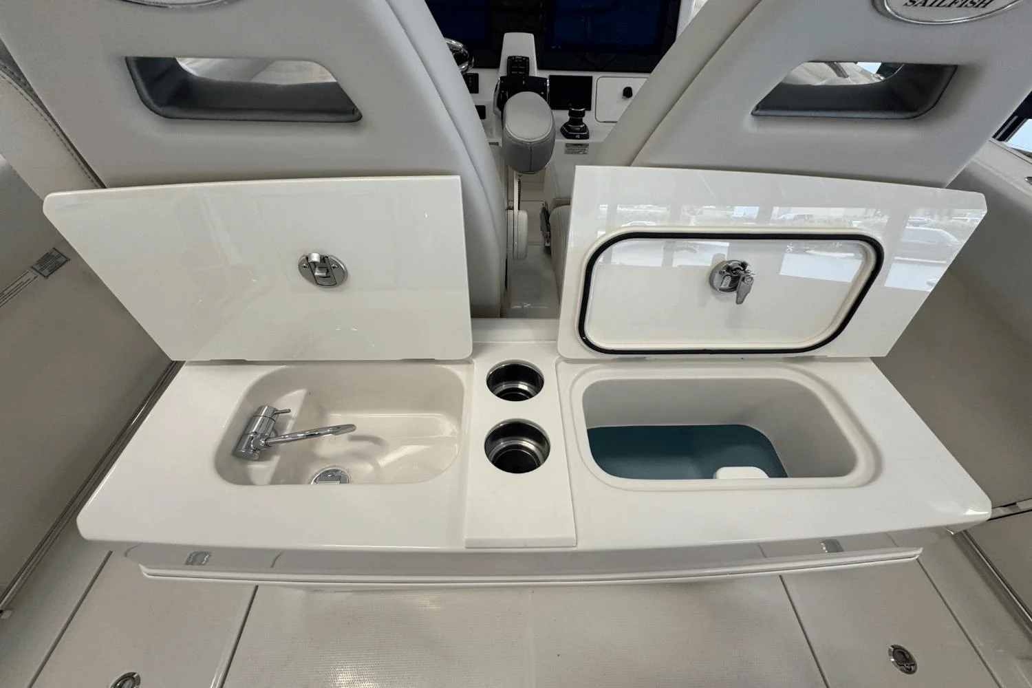 2025 Sailfish 312 CC Image Thumbnail #11