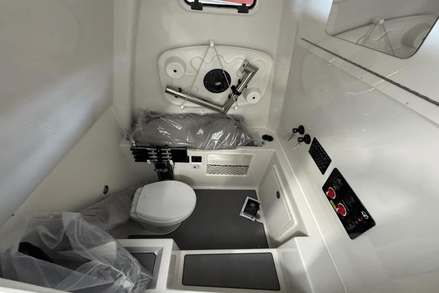 2025 Sailfish 312 CC Image Thumbnail #20