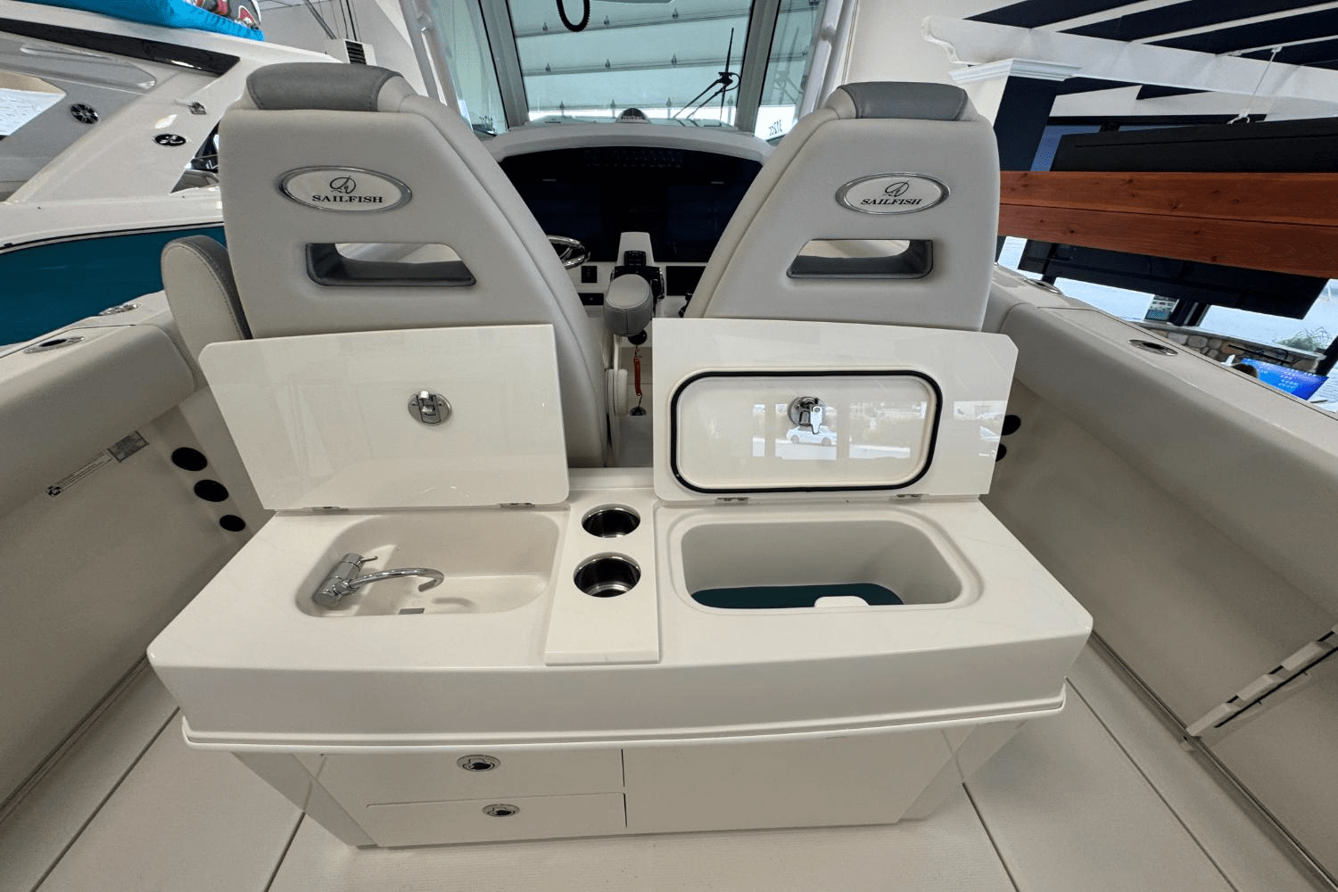 2025 Sailfish 312 CC Image Thumbnail #9