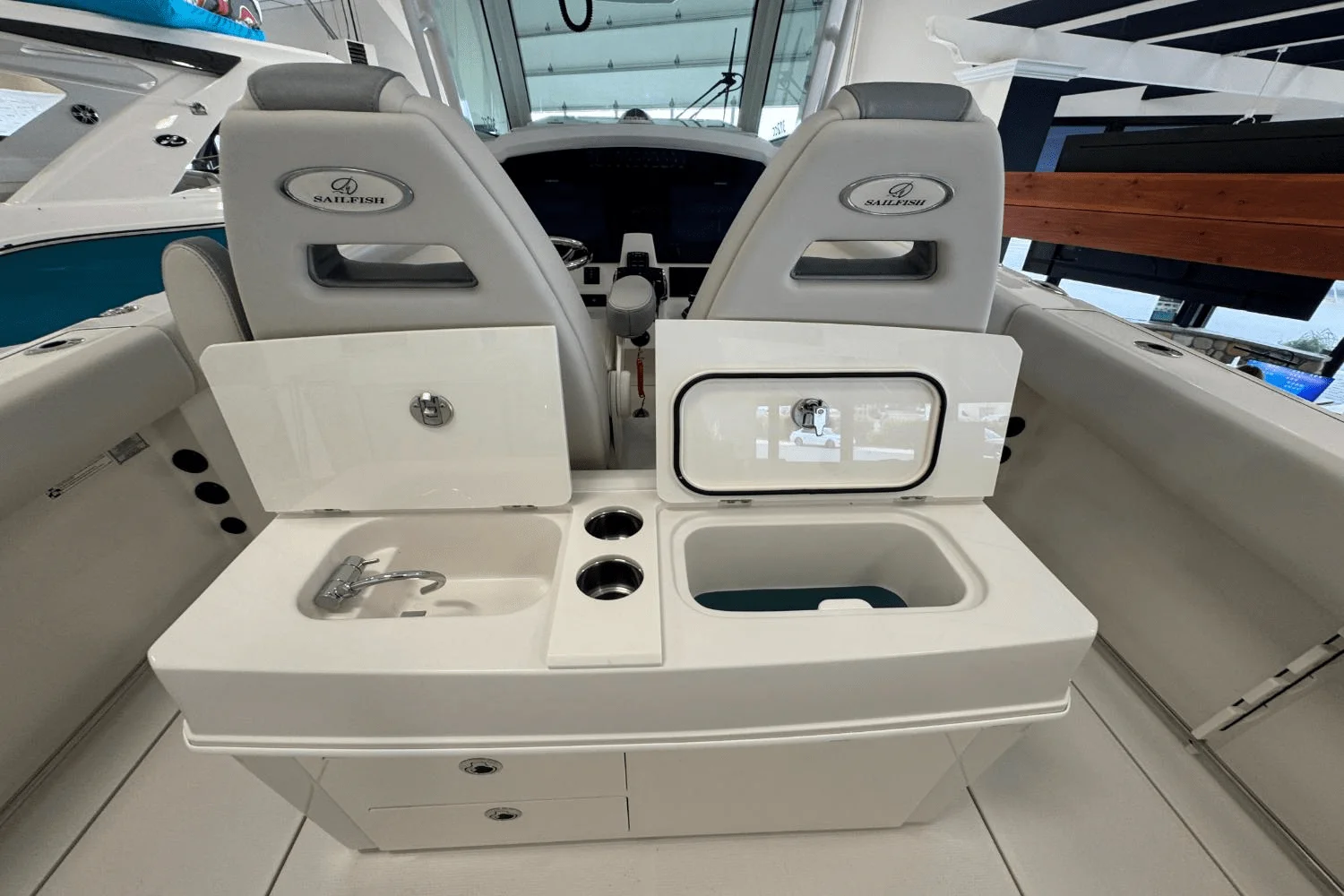 2025 Sailfish 312 CC Image Thumbnail #9