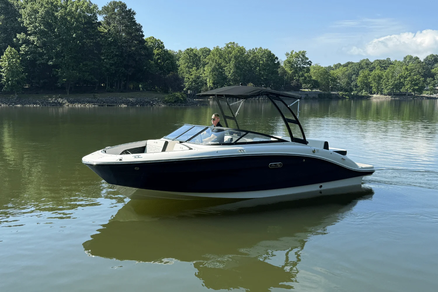 2025 Sea Ray SPX 210 Image Thumbnail #7