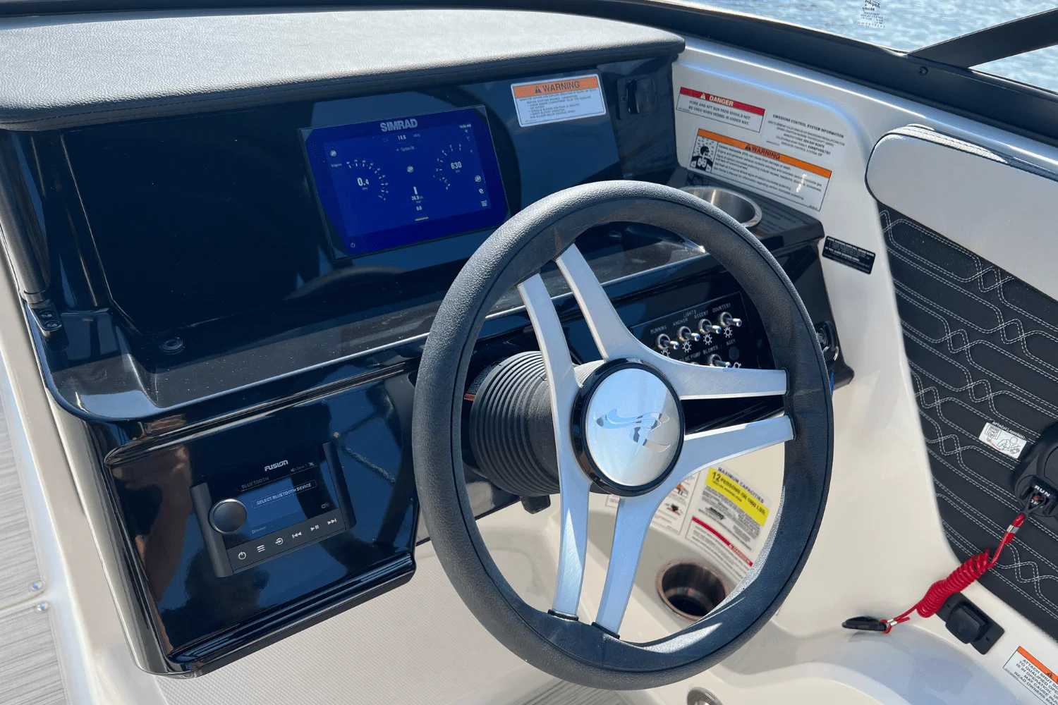 2025 Sea Ray SPX 210 Image Thumbnail #21