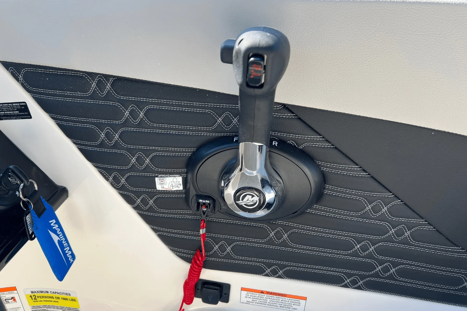 2025 Sea Ray SPX 210 Image Thumbnail #22