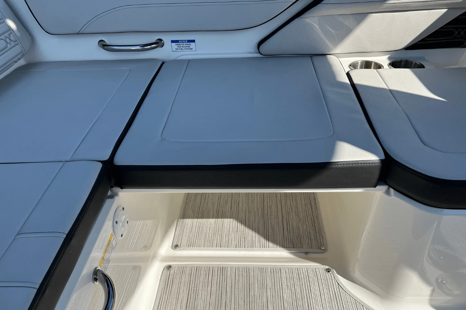 2025 Sea Ray SPX 210 Image Thumbnail #14