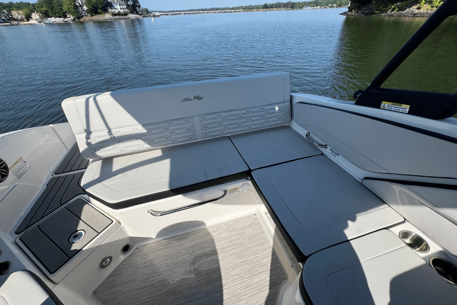 2025 Sea Ray SPX 210 Image Thumbnail #13