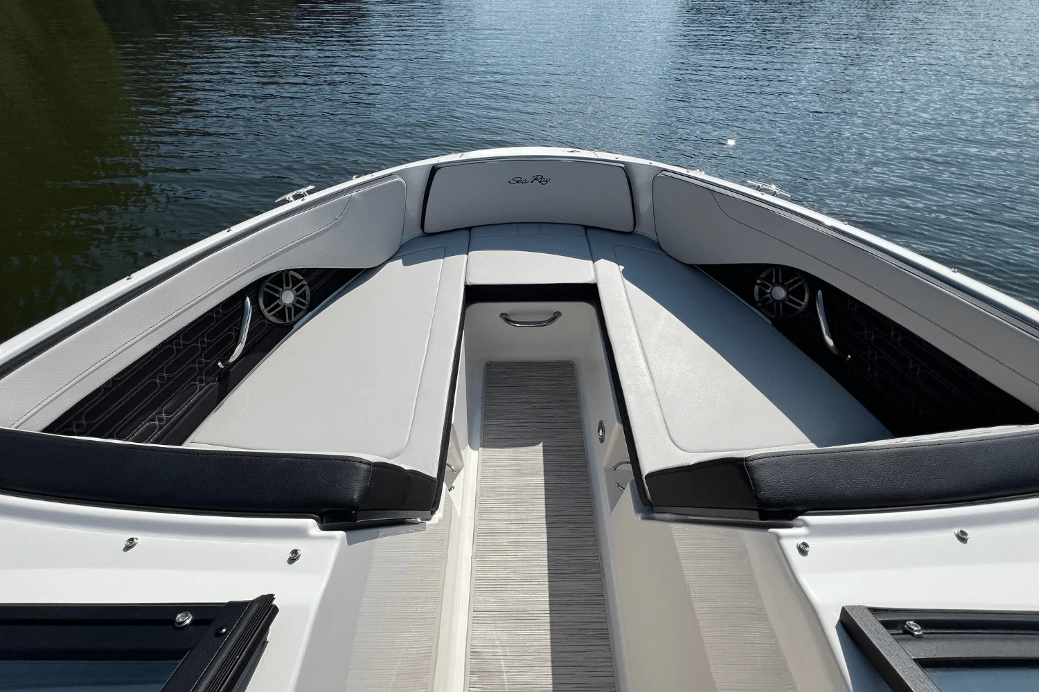 2025 Sea Ray SPX 210 Image Thumbnail #23