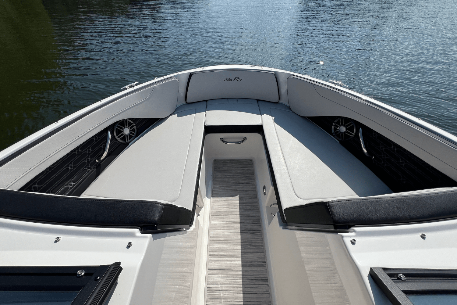 2025 Sea Ray SPX 210 Image Thumbnail #23